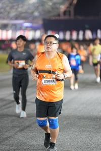 BIB: 23999
                            <button type="button" onclick="openModal(19609494)" class="btn btn-primary btn-sm float-right btn-popup" data-toggle="modal" data-target=".modal-high-quality">
                        <i class="fas fa-shopping-cart"></i> Add to Cart
                    </button>
                                            <button type="button" onclick="isThisMe(19609494, true)" class="btn btn-success btn-sm float-right btn-popup btn-isme hidden" data-toggle="tooltip" data-placement="bottom" title="นี่คือรูปของคุณใช่ไหม คลิกที่นี่เพื่อเอาเข้าอัลบั้ม">
                        <i class="fas fa-plus"></i> Add to album
                    </button>
                    <button type="button" onclick="isThisMe(19609494, false)" class="btn btn-warning btn-sm float-right btn-popup btn-isnotme hidden">
                        <i class="fas fa-ban"></i> Remove from album
                    </button>